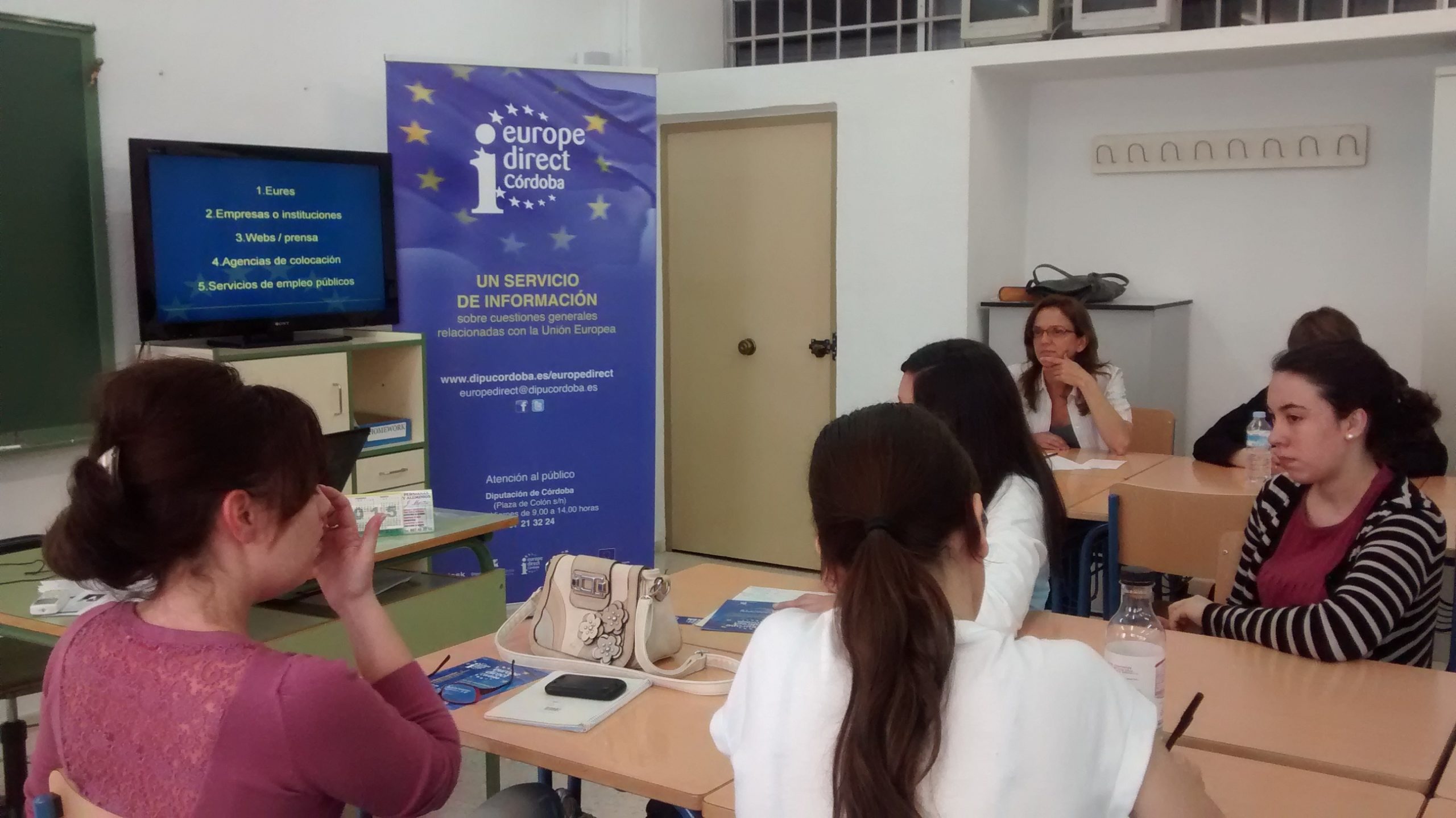 Día de Europa 2015 en la Escuela Oficial de Idiomas de Córdoba, 5 de mayo. Sesión informativa.