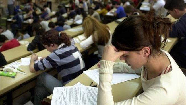 Mujeres en las universidades y en carreras científicas.