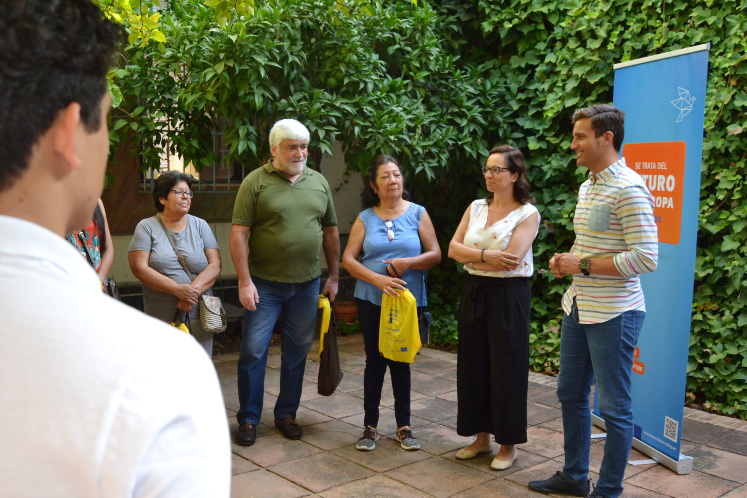 Visita a nuestro Centro de Visitantes Europe Direct de un grupo Protección Internacional APIC. 20 julio 2018.