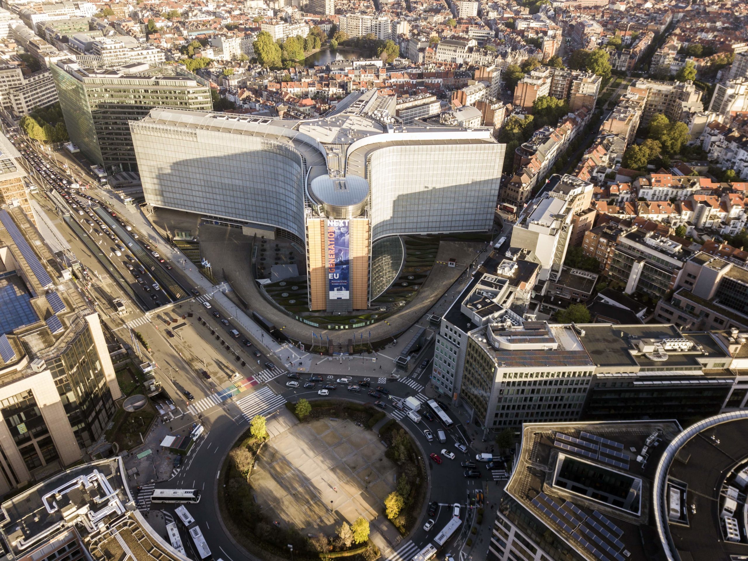 Ayudas estatales: la Comisión invita a las partes interesadas a presentar observaciones acerca de las normas revisadas sobre las ayudas estatales a proyectos importantes de interés común europeo (PIICE)