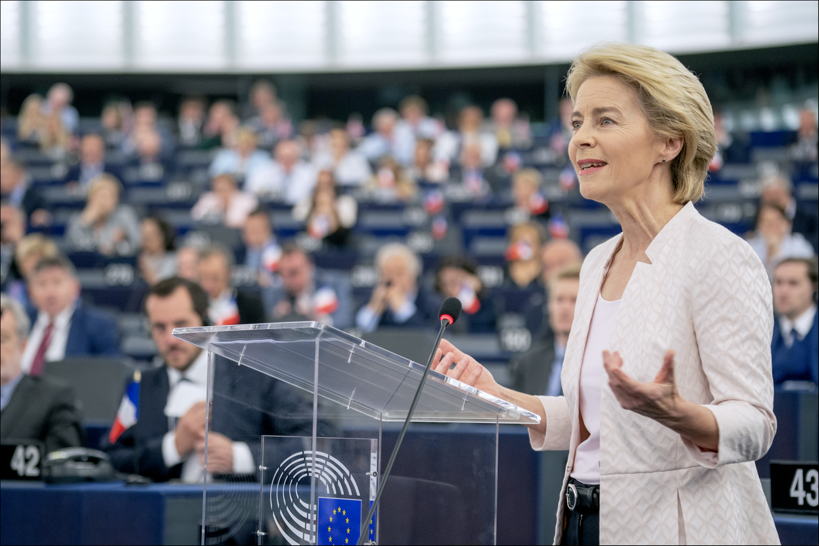 Declaración de la presidenta Von der Leyen en la rueda de prensa conjunta con el presidente Michel, tras la videoconferencia de los miembros del Consejo Europeo