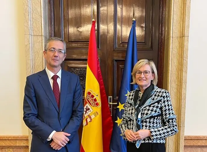 Primera visita oficial a España de la comisaria McGuinness