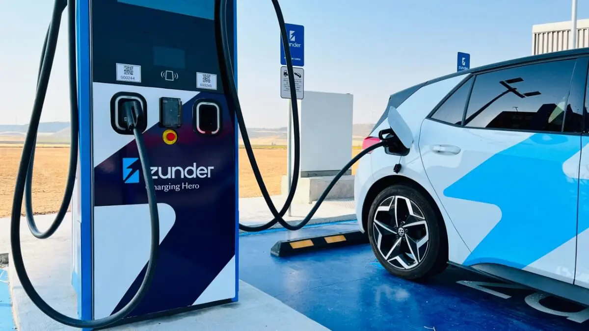 Zunder recibe 40M€ del Banco Europeo de Inversiones para acelerar la electrificación del transporte por carretera con la implantación de su red de carga ultrarrápida en España