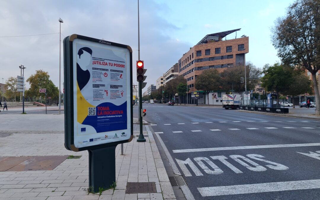 Campaña informativa sobre la Iniciativa Ciudadana Europea en los mupis de Córdoba.