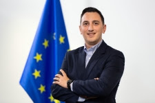 Madrid acoge la visita del comisario europeo de Equidad Intergeneracional, Juventud, Cultura y Deporte